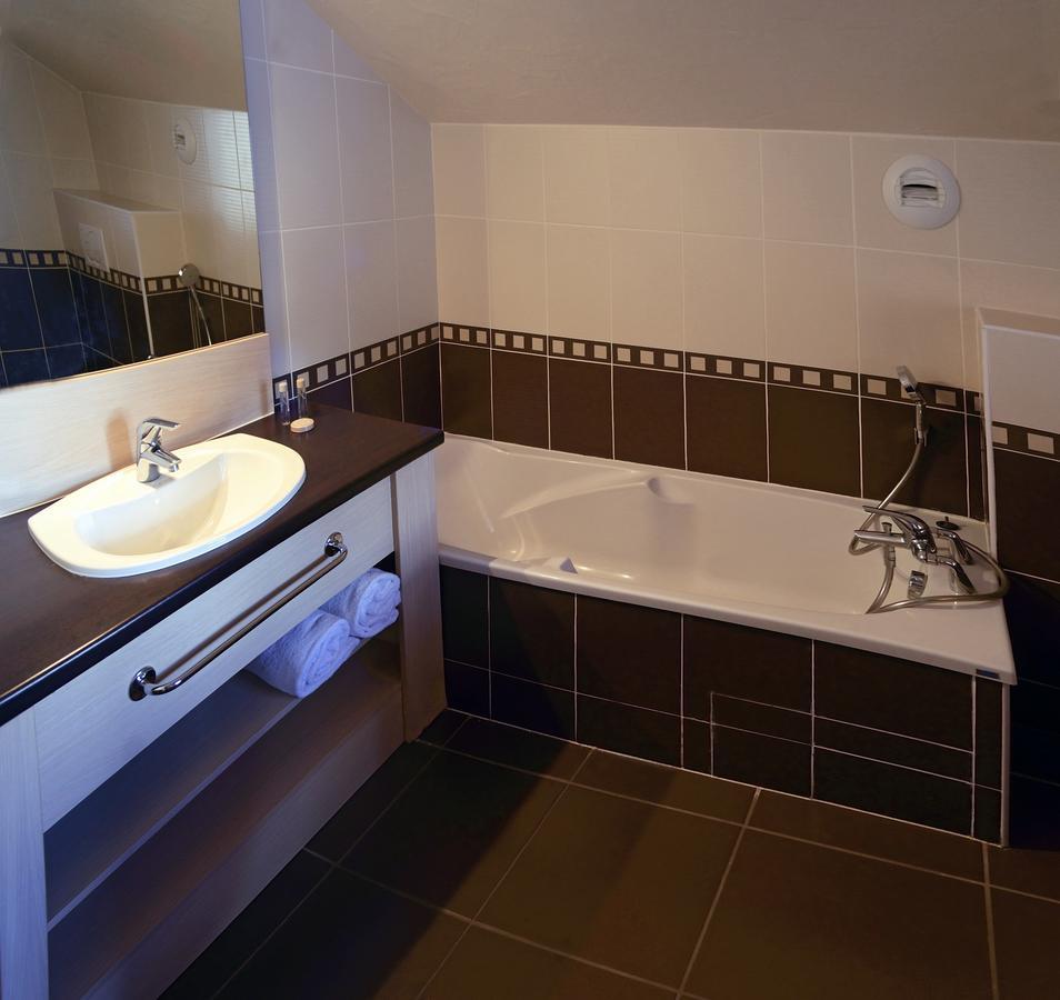 Cgh Residences & Spas Les Chalets Du Soleil Authentiques 圣马丁德贝尔维尔 外观 照片