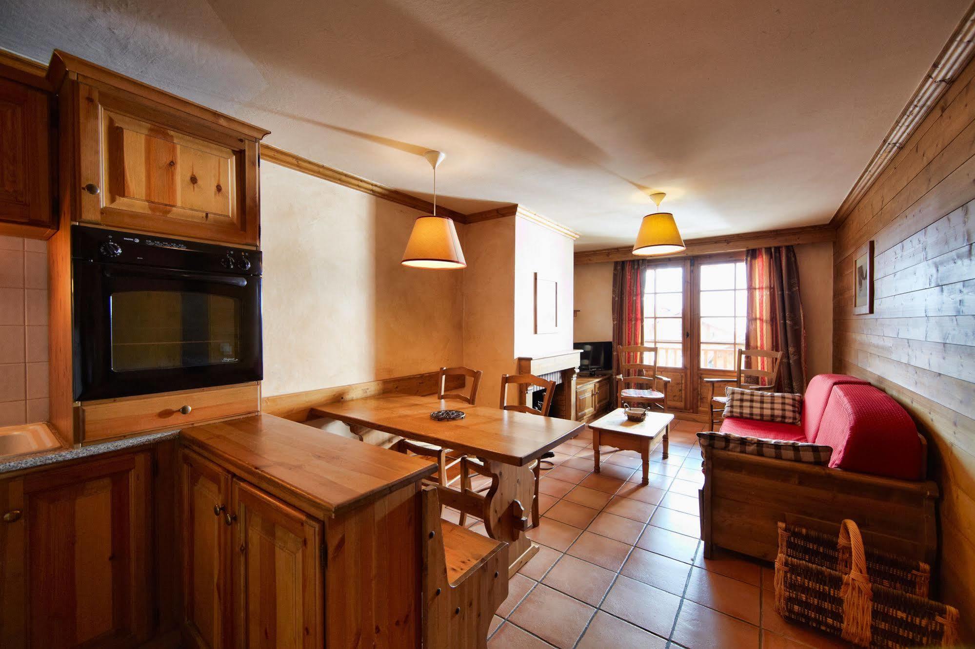Cgh Residences & Spas Les Chalets Du Soleil Authentiques 圣马丁德贝尔维尔 外观 照片